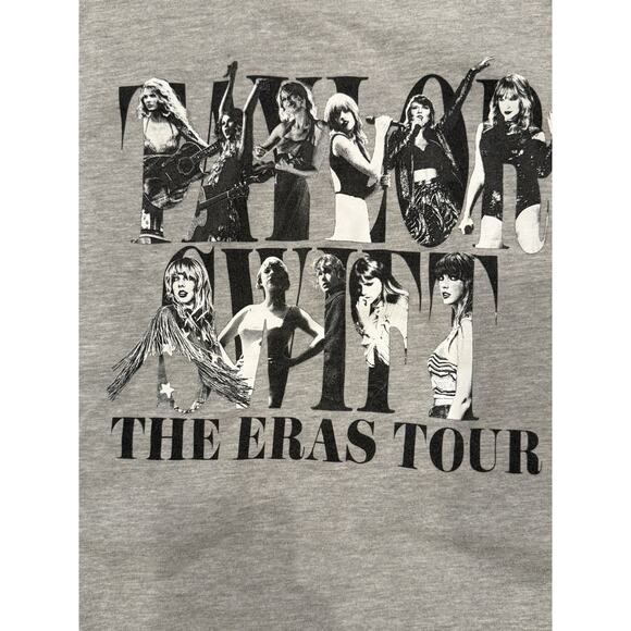 Taylor Swift The Eras Tour Official Pullover Sweatshirt Size Medium - Picture 2 of 8